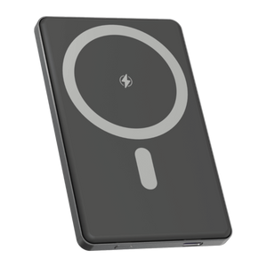 Denver PQCW5010 magnetische powerbank met MagSafe-ring, schuin vooraanzicht