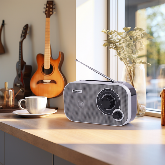 Denver FM Radio Retro - Noodradio / Noodpakket - Werkt op batterij of netstroom - Keukenradio - Draagbare Radio - TR51