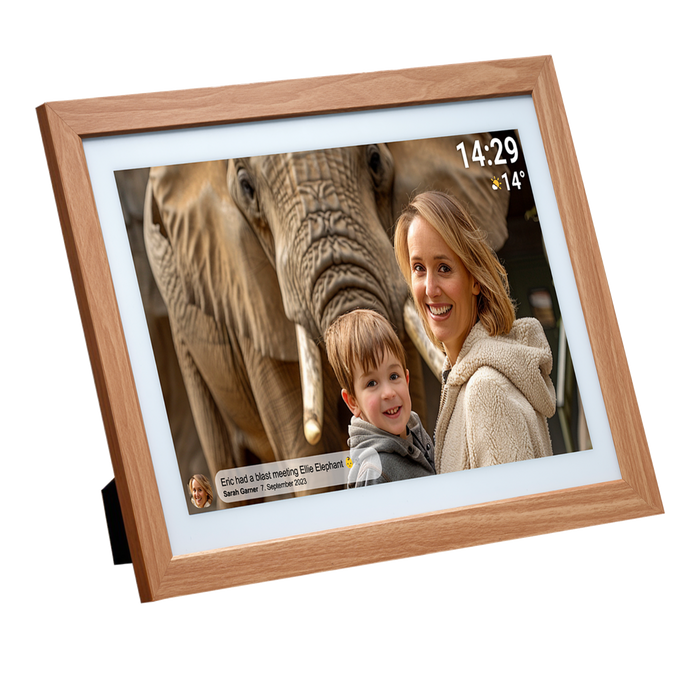 Denver Digitale Fotolijst 21.5 inch - XXL - Hout - Full HD - Frameo App - Fotokader - Digitale kalender - WiFi - 32GB - IPS Touchscreen - PFF2162LW